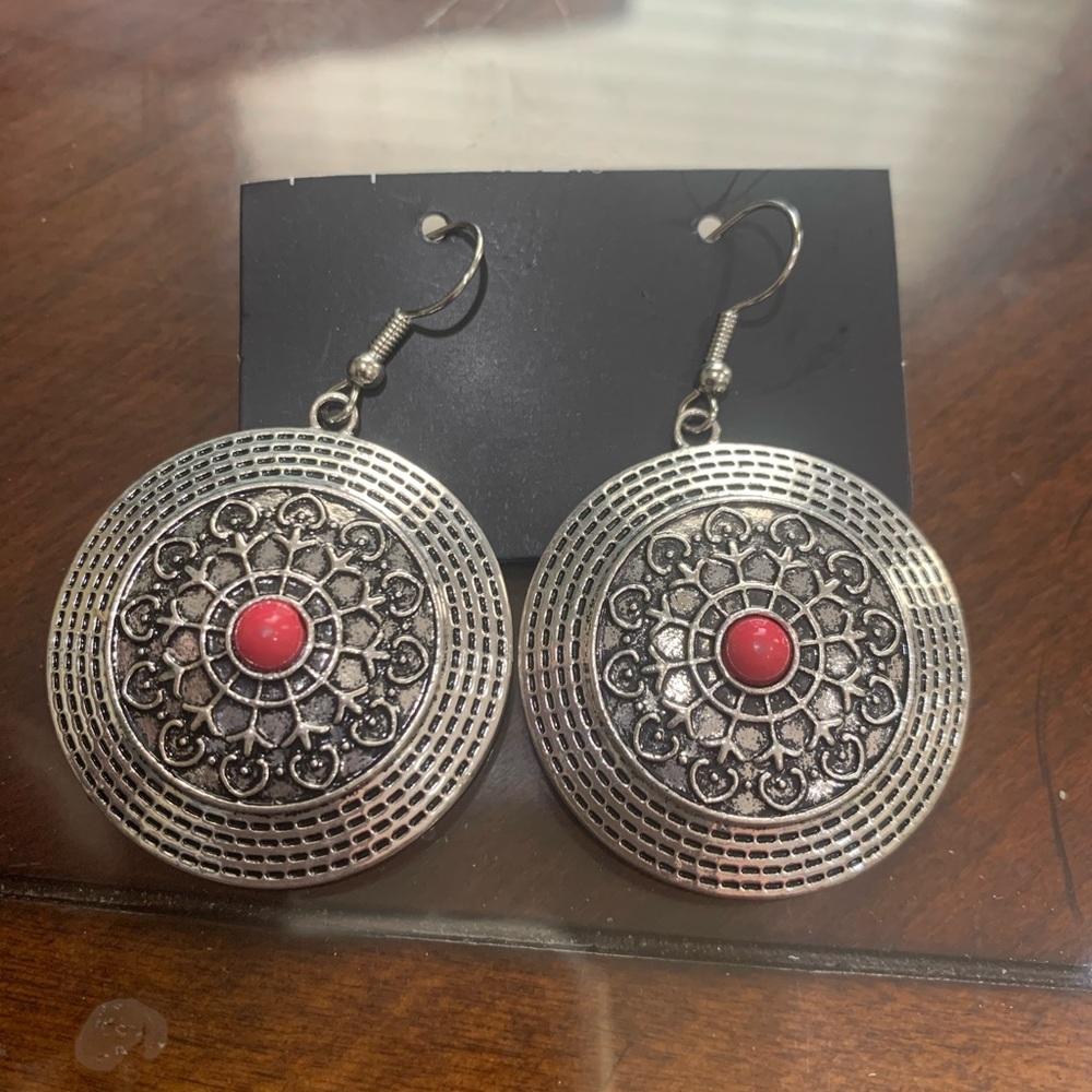 Gorgeous earrings!